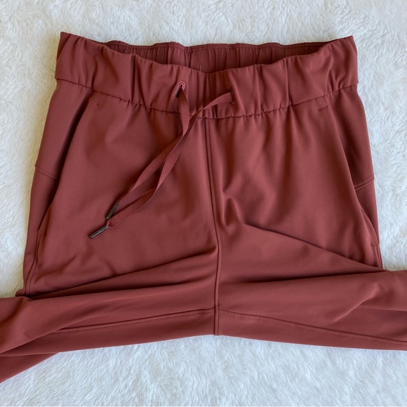 Lululemon On the Fly 7/8 Pant Luxtreme Rustic Clay Pants 2 - Picture 7 of 11